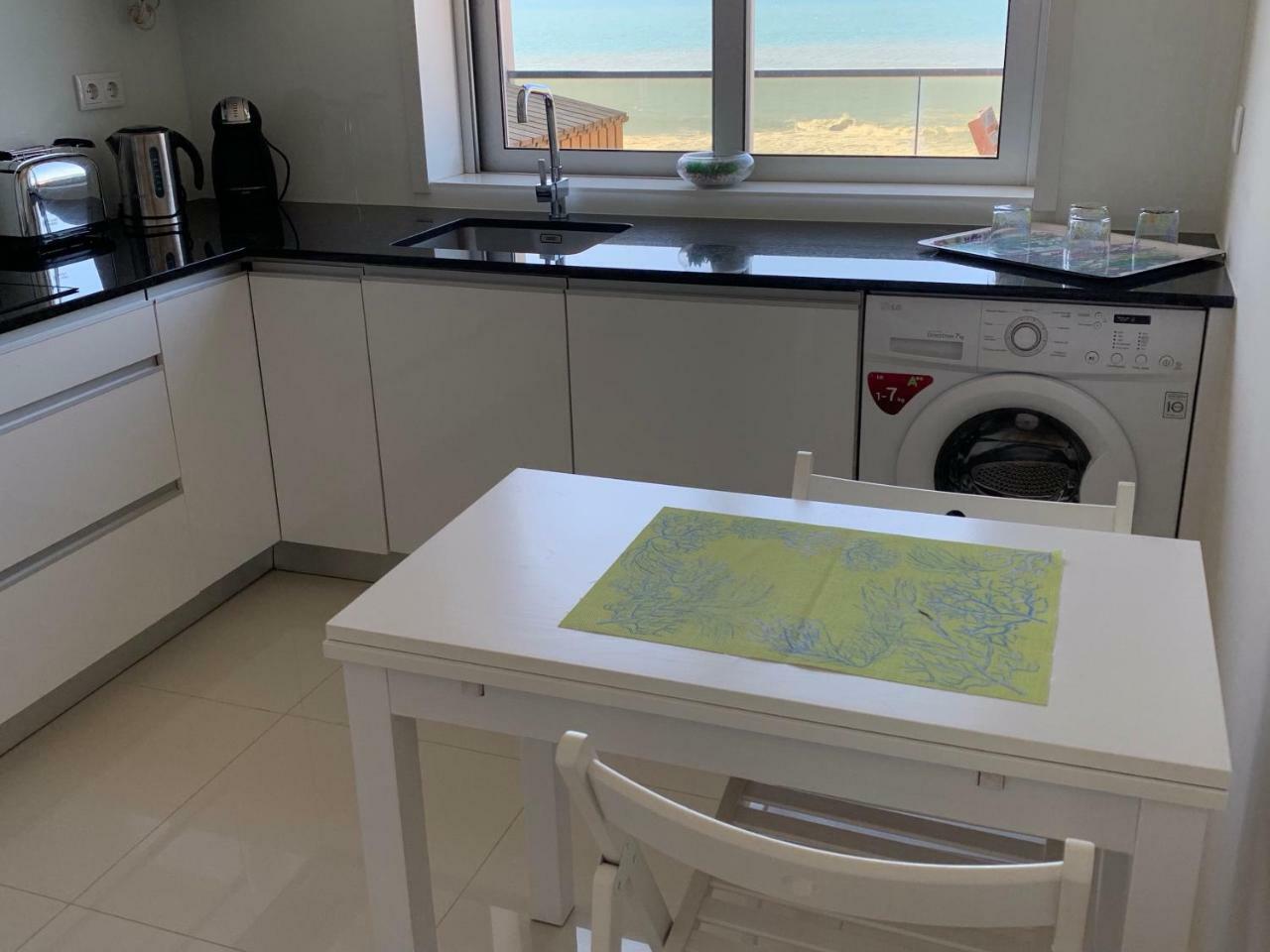 Front Beach Apartment Póvoa de Varzim Екстериор снимка